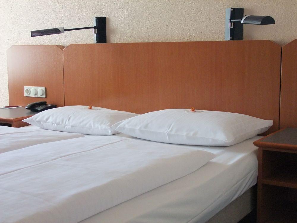 Arcadia Hotel เบอร์ลิน ภายนอก รูปภาพ