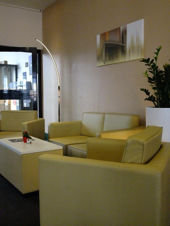 Arcadia Hotel เบอร์ลิน ภายนอก รูปภาพ