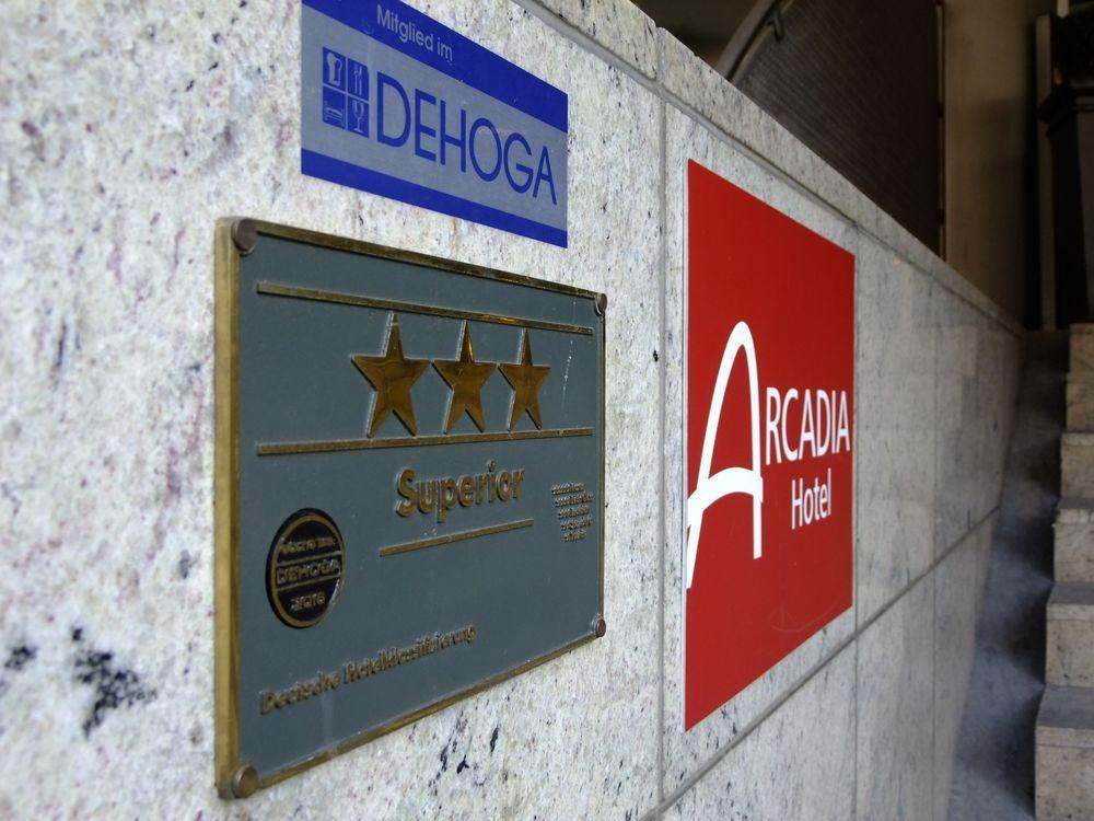 Arcadia Hotel เบอร์ลิน ภายนอก รูปภาพ